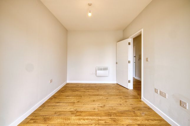 Flat 3, 5-7, Allenby Road, Kent photo 5