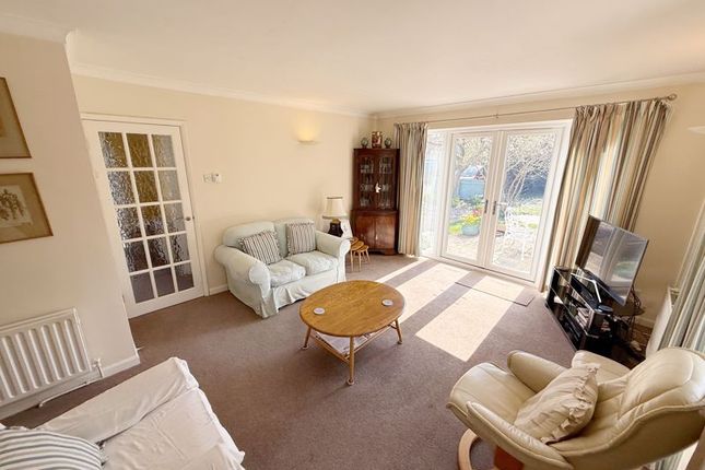9, Paddock Close, Ancaster photo 4