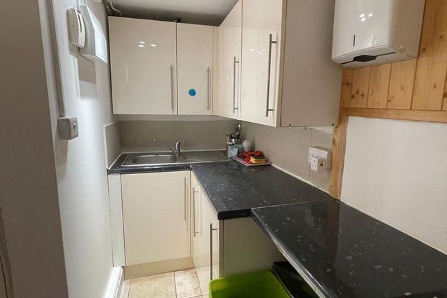 Property to rent in Amhurst Road, London