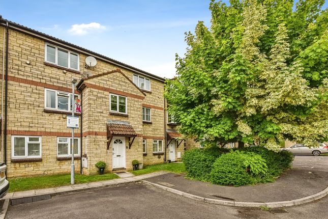 Thumbnail Flat for sale in Imberwood Close, Warminster