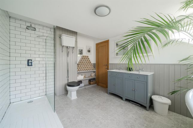 Bedroom4-7.Jpg
