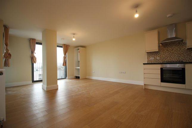 Thumbnail Flat to rent in Charter House, 450 High Road