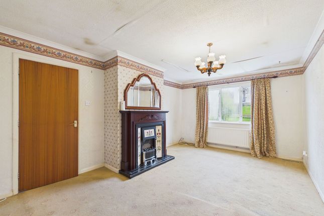 2 Burton High Close, Whitehaven photo 2