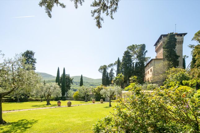 Villa for sale in Cetona, Siena, Tuscany, Italy