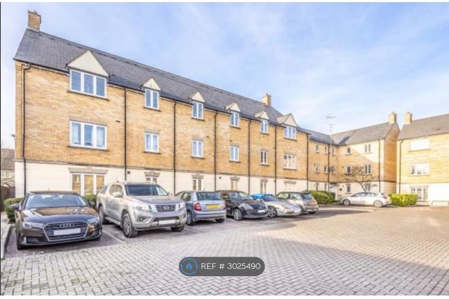 Flat, Harvest Way, Witney photo 2