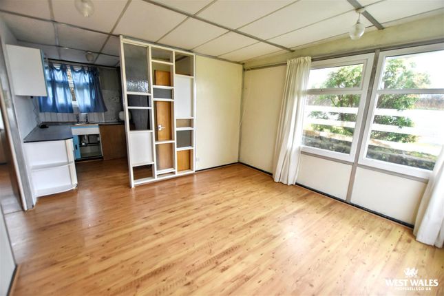 8 Woodlands, The Woodlands, Haverfordwest photo 2