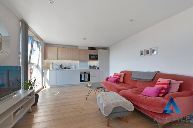 Flat 80, Scimitar House, 23, Eastern Road, Romford photo 3