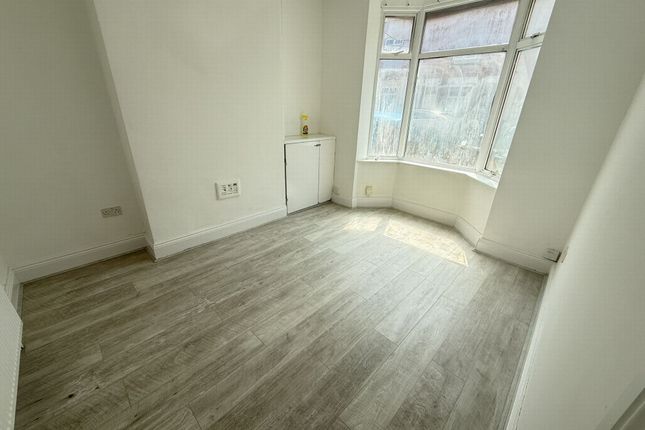 76, Gipsy Road, Leicester photo 2