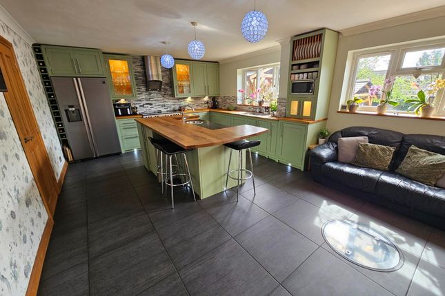 53, Hartland Drive, Edgware photo 5