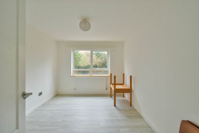 Flat for sale in Sutherland Avenue, Bexhill-On-Sea