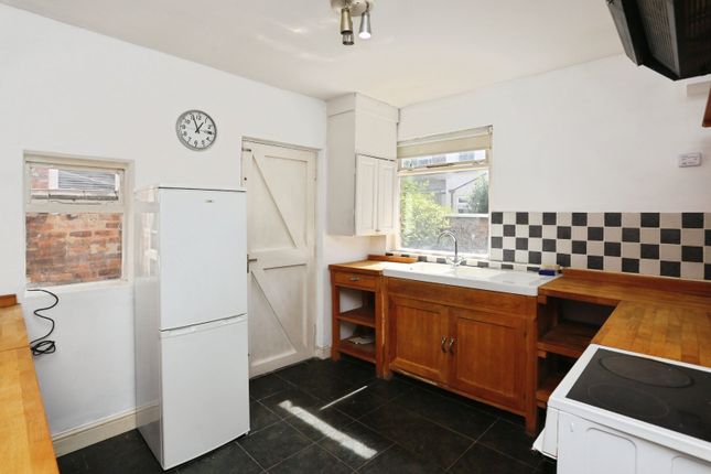 12, Grosvenor Road, Stockport photo 4