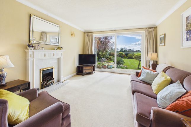 13, Hall Close, Driffield photo 4