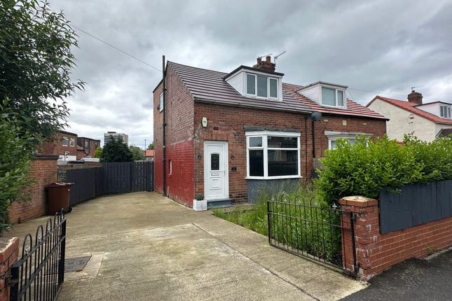 Thumbnail Town house to rent in Longfield Terrace, Walker, Newcastle Upon Tyne