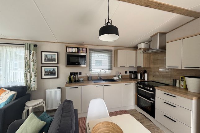 39, Osprey, Carlton Meres Holiday Park, Saxmundham photo 5