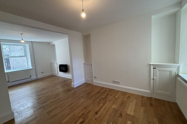 18, Greenfield Place, Llandeilo photo 5