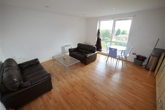 Thumbnail Flat to rent in Rampart Road, Hyde Park, Leeds