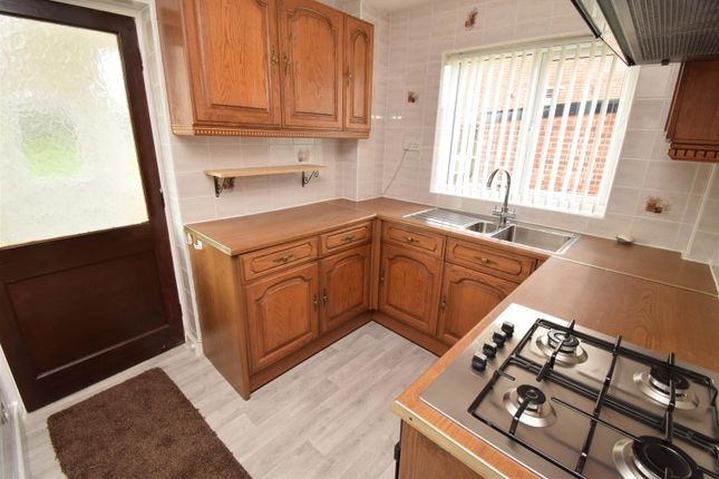 28, The Meadow, Normanton photo 2