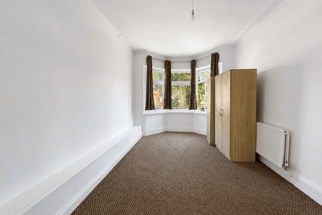 235, Cromwell Road, Hounslow, Middlesex photo 5
