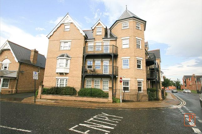 Flat to rent in Salisbury Court, Salisbury Avenue, Colchester, Essex