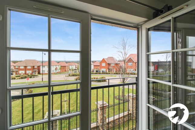 20 Saltwood House,, Candy Dene, Ebbsfleet Valley photo 5