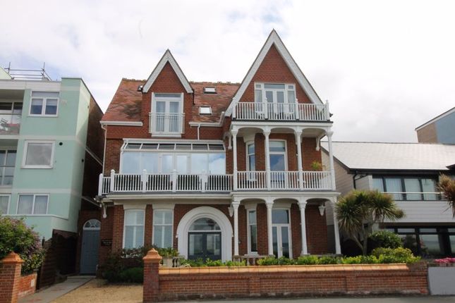 Thumbnail Flat for sale in Marine Parade West, Lee-On-The-Solent