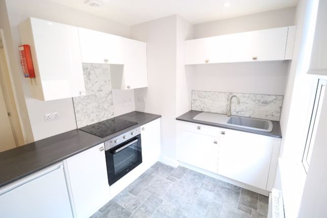 Flat 4, 12, Clifton Terrace, Douglas photo 5