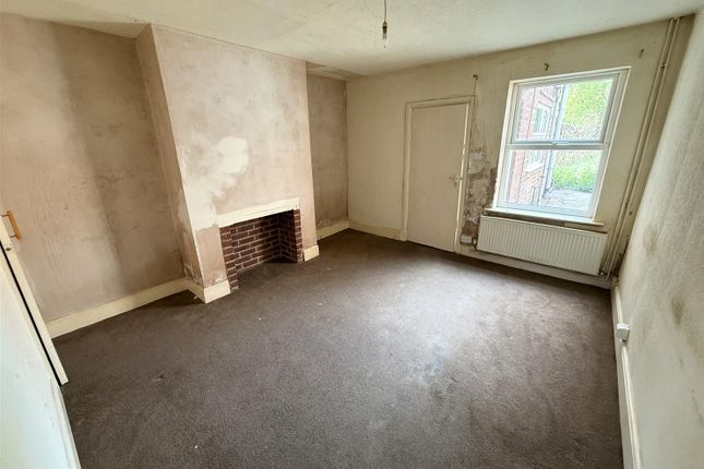 107, Greenhill Lane, Alfreton photo 3