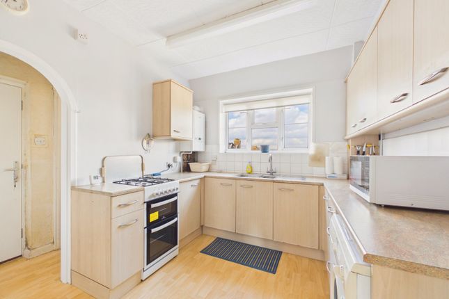 9 Cordova Court,, Sandgate Road, Kent photo 4