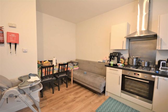 Flat 3, 50, Station Road, Hendon photo 5