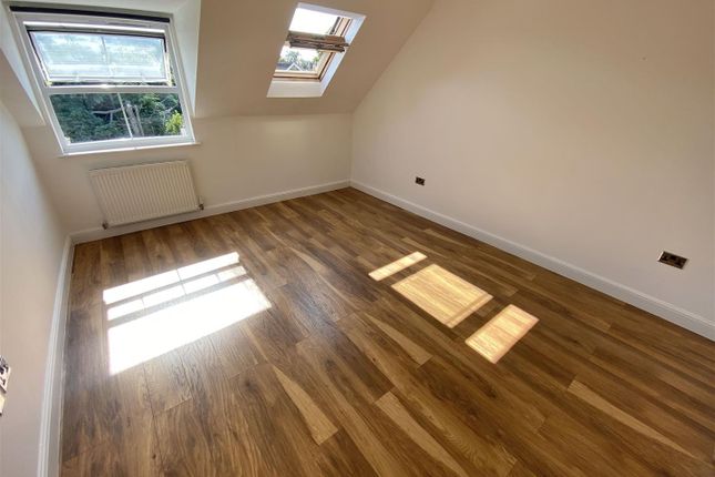 Flat 7b, 8, Victoria Avenue, Shanklin photo 2