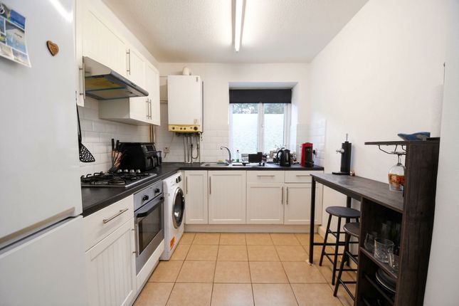 Flat 114, Kielder Square Eccles New Road, Salford photo 3