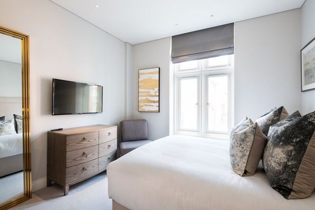 Flat to rent in Flat 2.01, 62 Green St, Mayfair