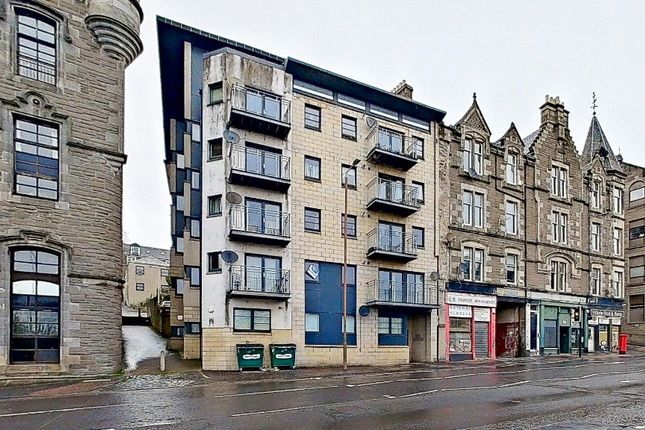 Flat to rent in Victoria Road, City Centre, Dundee