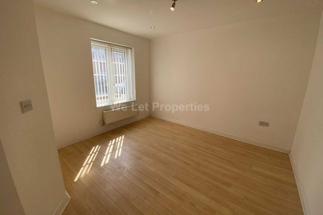 19, Kilmaine Avenue, Manchester photo 4