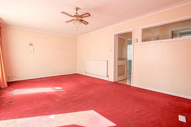 17, Vincent Close, Newmarket photo 3