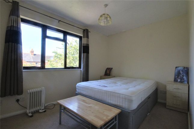 Terraced house to rent in Granby Court, Reading, Berkshire