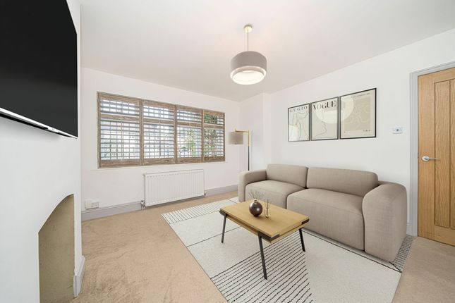 42, Esher Road, East Molesey photo 2