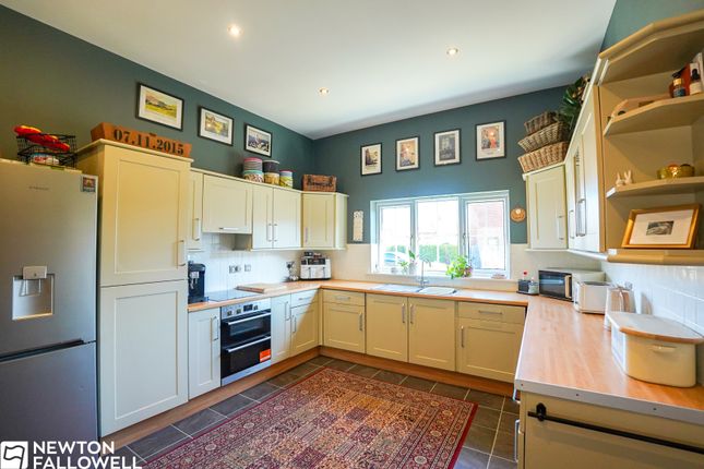 33, Machin Close, Newark photo 4