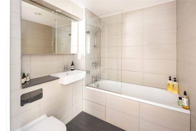 Flat for sale in Dalston Lane, Dalston, London