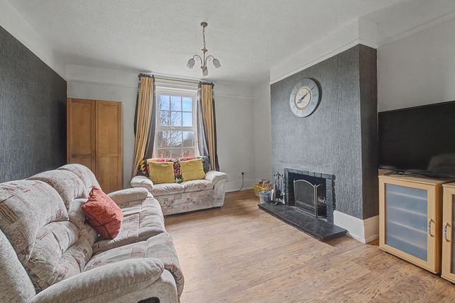 35 Halton Road, Spilsby photo 2