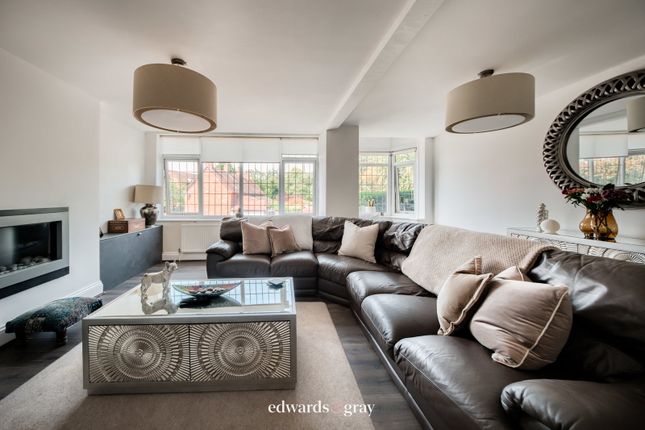 4, Maxstoke Lane, Coleshill photo 3
