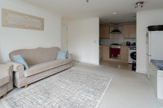 38A, Blackthorn Drive, Huddersfield photo 4