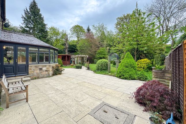 46, Hall Ing Lane, Holmfirth photo 3