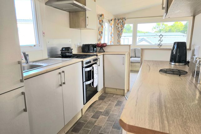 7, Wood Farm Country & Leisure Park, Bridport photo 4