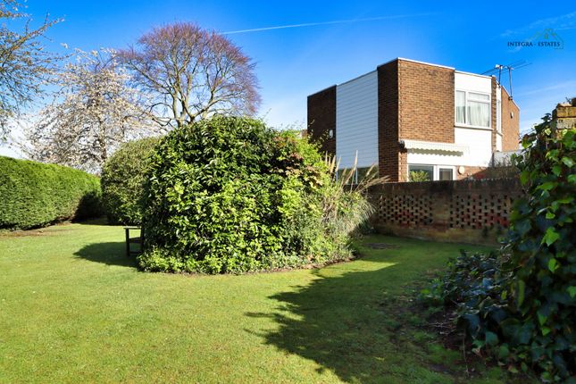 Property for sale in Ashdown Close, Beckenham, Kent
