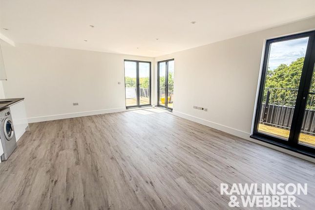 Flat 16, 1 Molesey Road, West Molesey photo 3