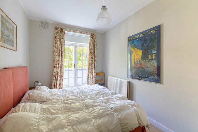 Flat to rent in Westgate Terrace, Chelsea
