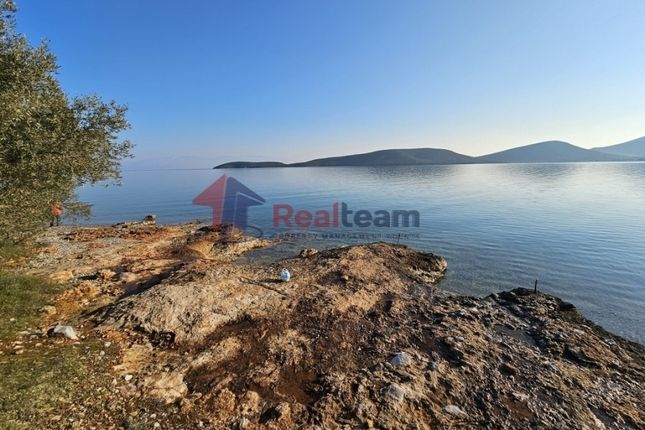 Detached house for sale in Sourpi 370 08, Greece