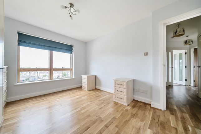 Flat for sale in Sherman Road, Bromley