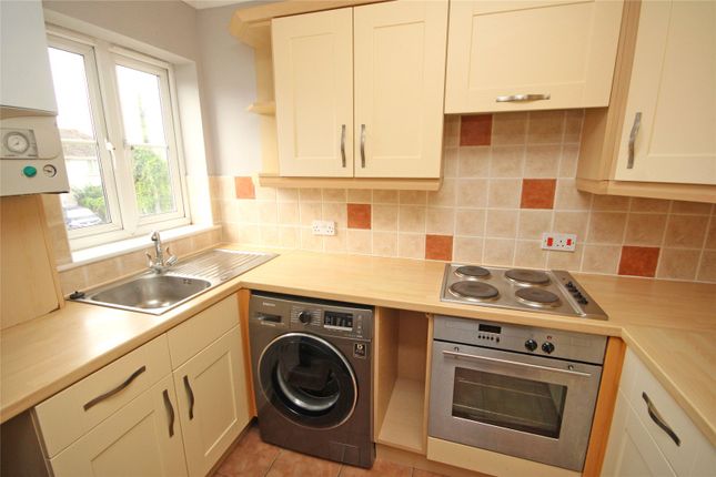Flat 4, Argyle Court, 8, Ashley Lane, Lymington photo 4